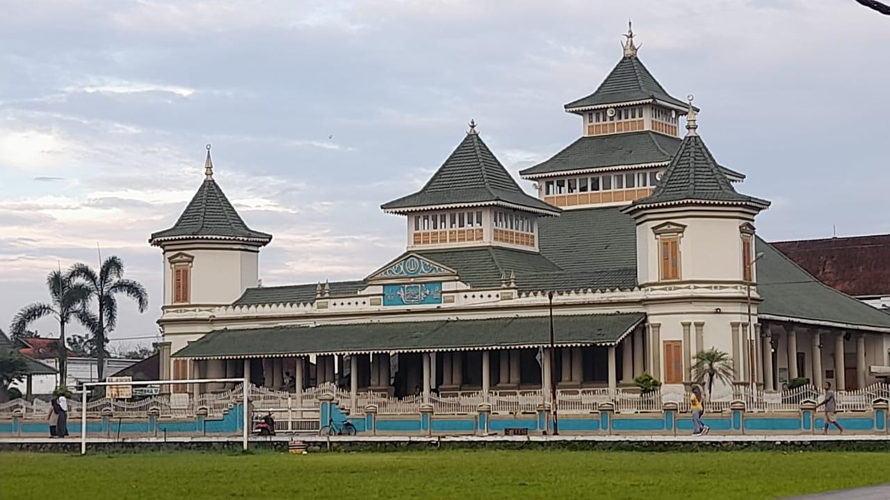 Jadwal Sholat Hari Ini di Kabupaten Tasikmalaya, Sabtu 14 Juni 2025