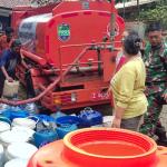 Krisis Air Bersih di Ciamis, Kodim 0613 dan BPBD Kerahkan Damkar Pasok Air Ke Desa Kertajaya