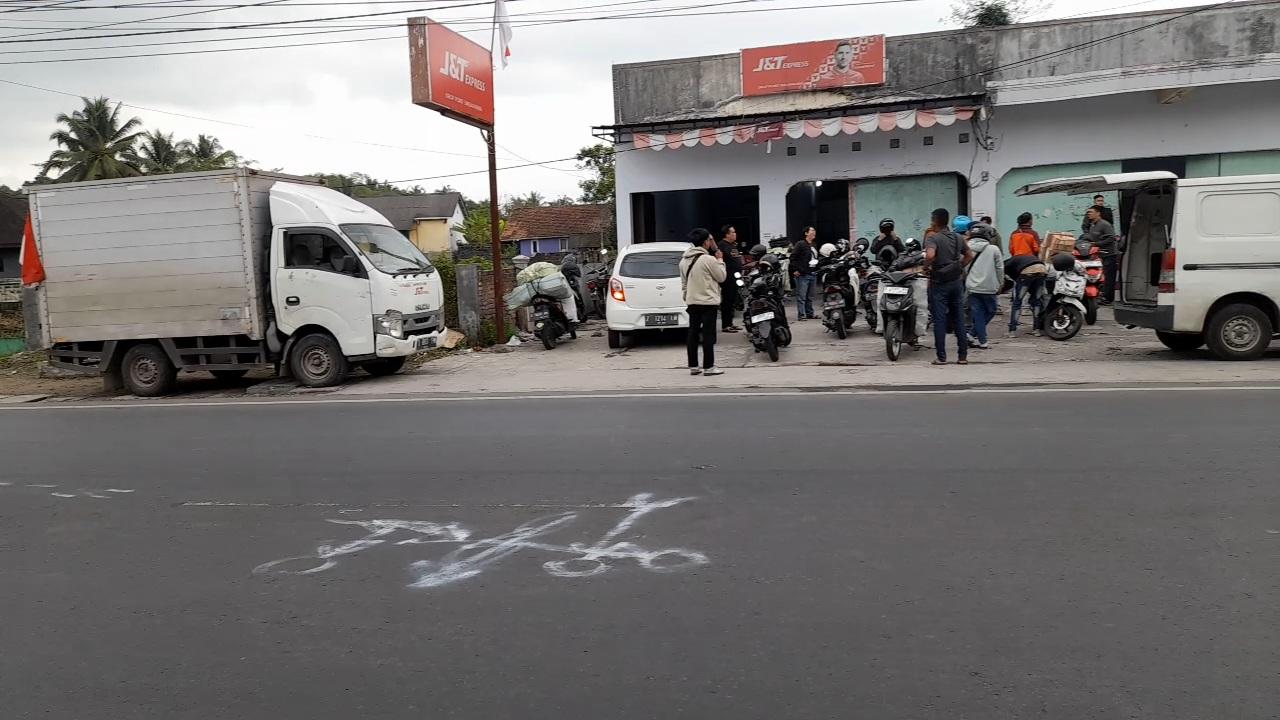 Kurir J&T Express Singaparna Meninggal dalam Kecelakaan Adu Banteng di Cintaraja Tasikmalaya