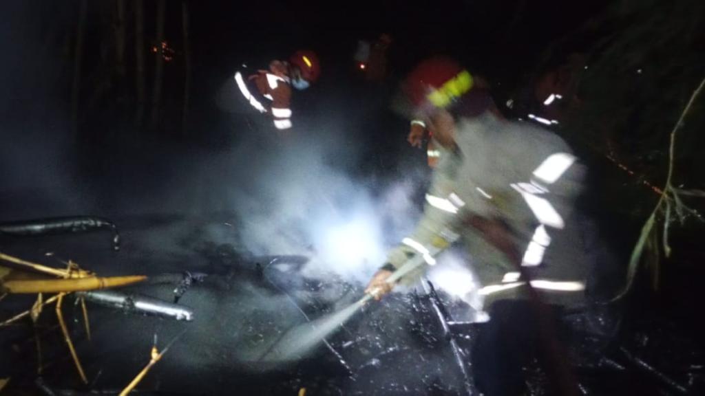 Lahan Bambu di Cijeungjing Ciamis Terbakar, Damkar Terjunkan Personel Tangani Api