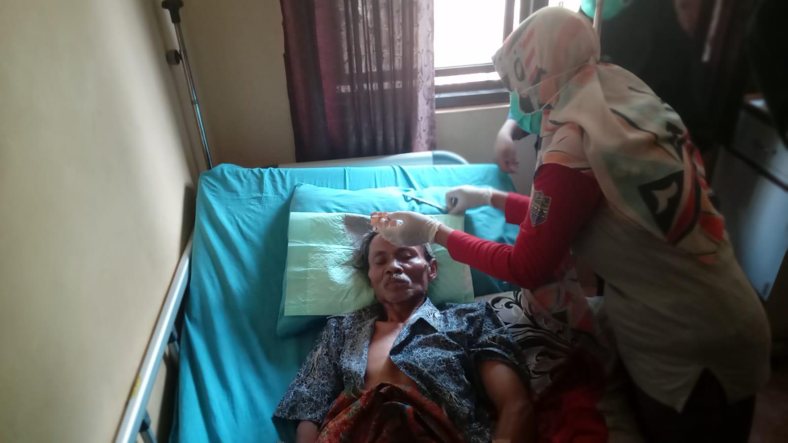 Lansia di Cidolog Ciamis Kritis Dibacok Pemuda Diduga Gangguan Jiwa, Pelaku Kabur