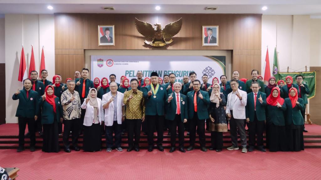 Lantik Pengurus IDI Baru, Bupati Herdiat Tegaskan Dokter Ciamis Wajib Layani Pasien Tanpa Diskriminasi