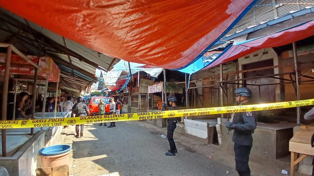 Lebih dari 3 Jam, Polisi Olah TKP di Pasar Cikurubuk Tasikmalaya Terkait Kasus Pembunuhan Perempuan dalam Karung