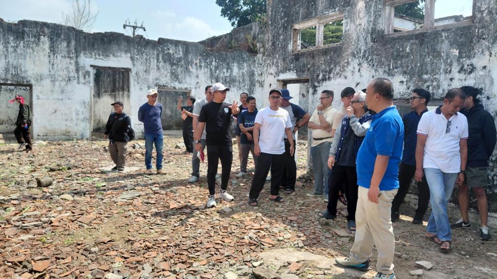 Matangkan Rencana Groundbreaking Bersama Menteri, Wali Kota Viman Alfarizi Tinjau Tugu Koperasi Tasikmalaya