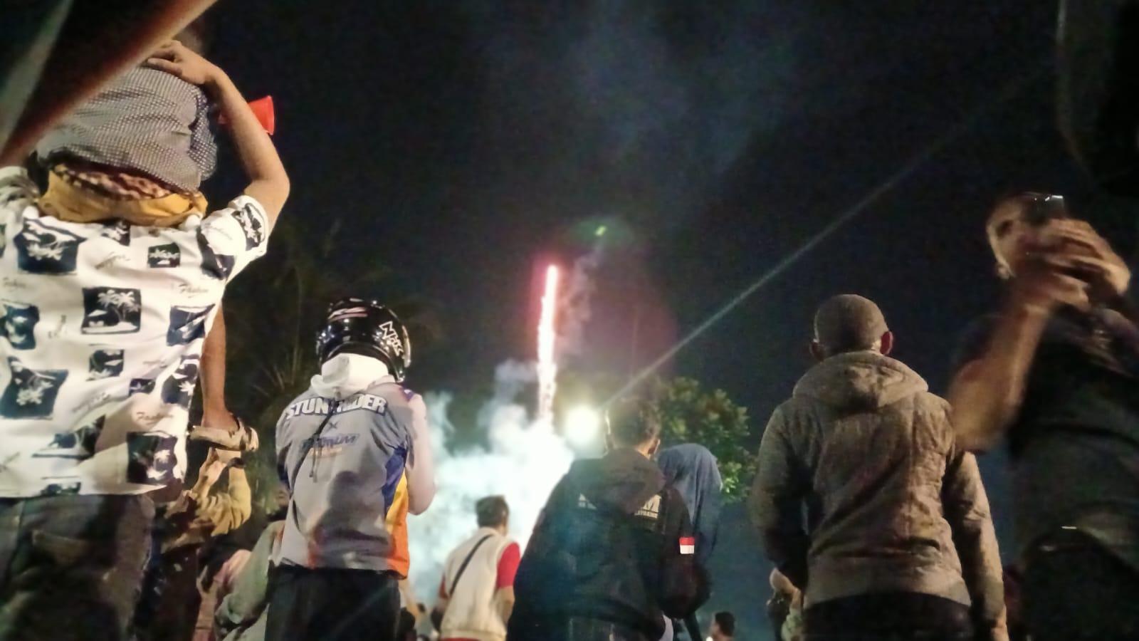 Meriahnya Pergantian Tahun Baru 2025 di Kota Tasikmalaya, Warga Berharap Kehidupan Lebih Baik