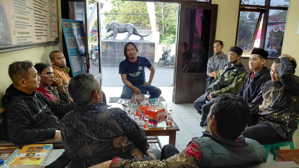 Momen Haru HUT ke-81 RI: Eks Napiter Sambangi Polsek Tawang, Lepas Penugasan Pembina Agus Rambo dan Faldy Daseng