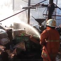 Pabrik Tahu di Kota Banjar Terbakar saat Produksi, Kerugian Ditaksir Capai Rp70 Juta