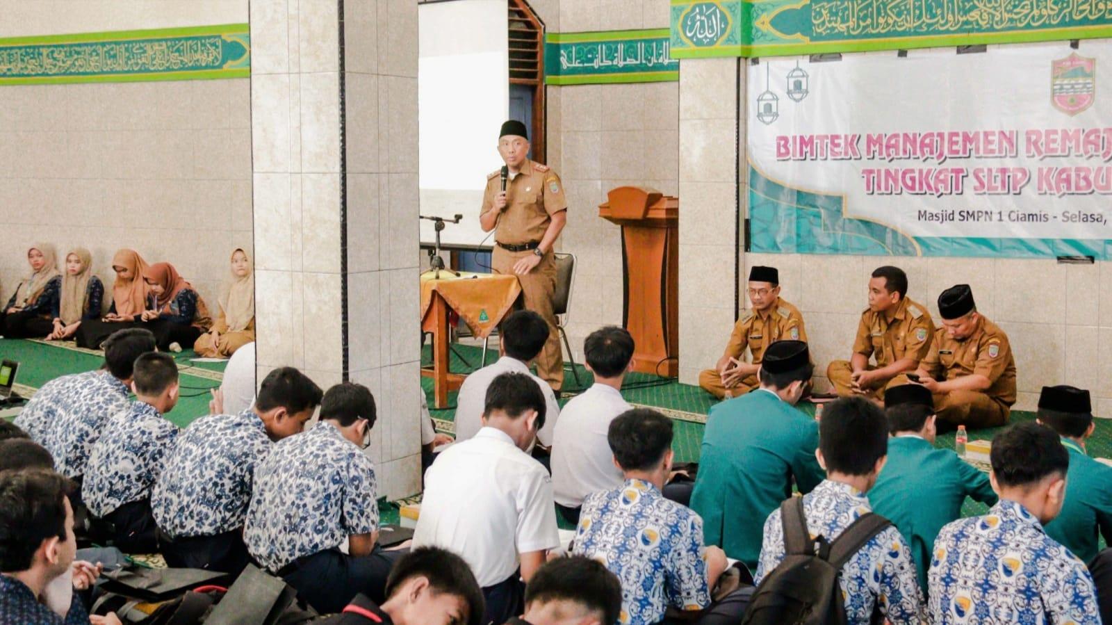 Pemkab Ciamis Ajak Pelajar SMP Cinta Masjid