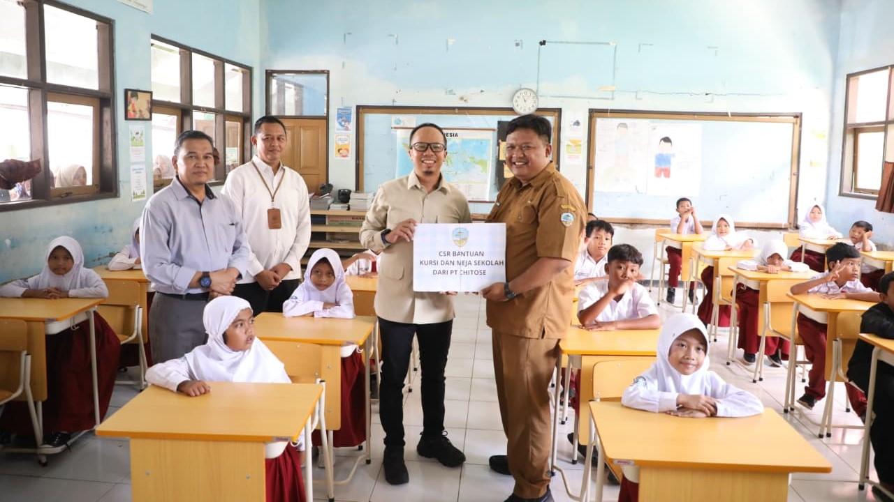 Pemkot Tasikmalaya Bersama Chitos Salurkan Bantuan Sarana Pendidikan ke SDN Sukamenak Indah dan SDN 3 Gobras
