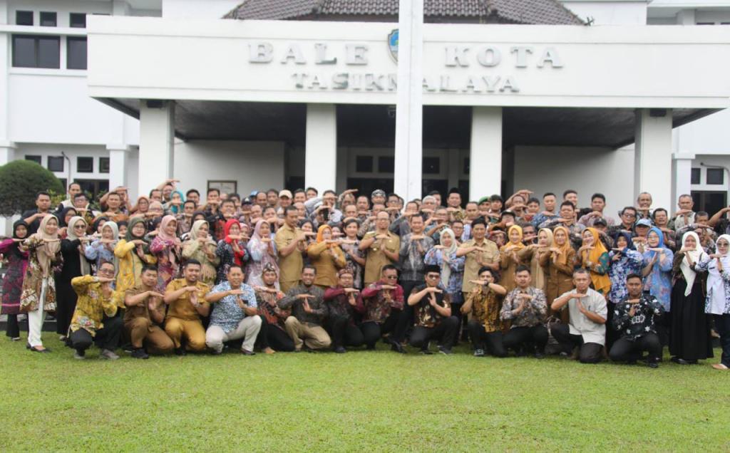 Pemkot Tasikmalaya Peringati Harkopnas ke-78, Wali Kota Ajak Generasi Muda Aktif Berkoperasi