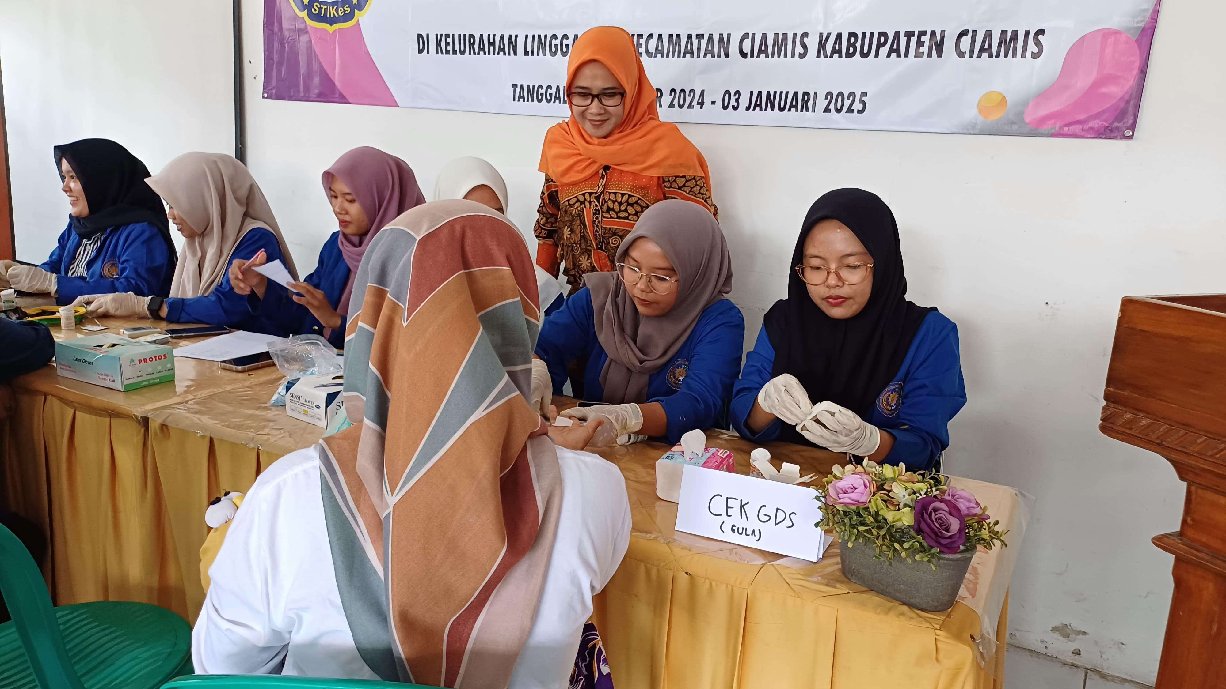 Pengabdian Masyarakat STIKes Muhammadiyah Ciamis: Deteksi Dini Kesehatan Ibu Hamil dan Lansia di Kelurahan Linggasari