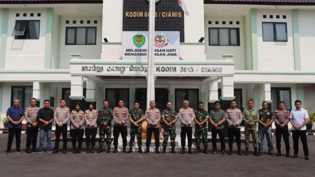 Pererat Soliditas, Polres Ciamis Silaturahmi ke Kodim 0613 demi Jaga Stabilitas Daerah