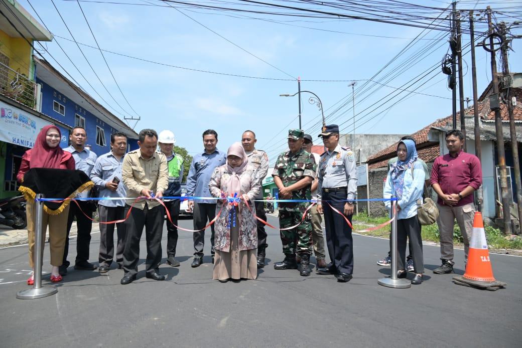 Peresmian Pemeliharaan Jalan Gerilya oleh Pj Wali Kota Banjar: Pengingat Pentingnya Patuh Rambu Tonase bagi Pengendara Kendaraan Besar