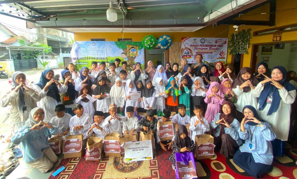 Peringati Hari Anak Nasional, RPA Harapan Bunda Tasikmalaya Salurkan 40 Paket Sekolah untuk Yatim dan Dhuafa