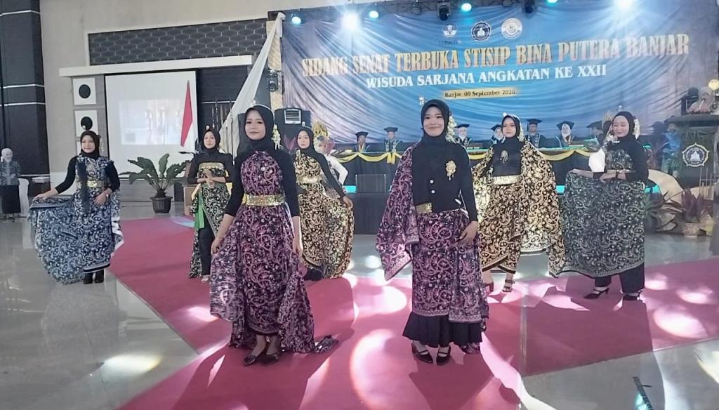Perkuat Identitas Daerah, STISIP Bina Putera Banjar Luncurkan Batik Cangkore Ber-HAKI di Momen Wisuda