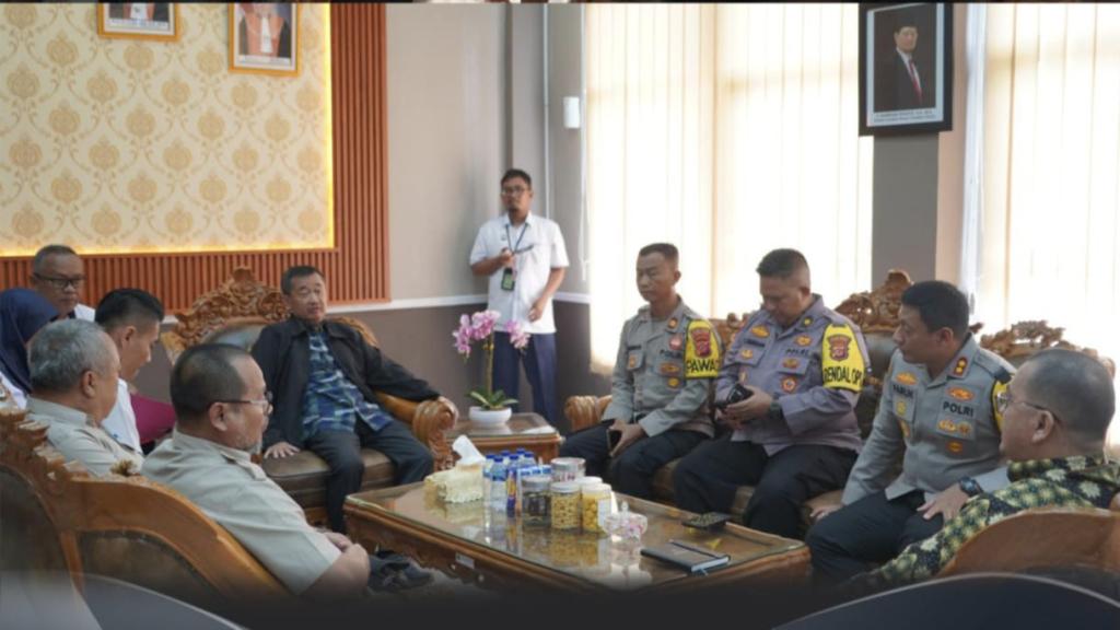 Perkuat Kolaborasi Lintas Lembaga, Kapolres Tasikmalaya Kota AKBP Moh Faruk Rozi Pimpin Rakor di Pengadilan Negeri