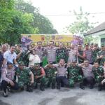Perkuat Sinergi TNI-Polri, Polres Banjar Silaturahmi dan Berikan Bantuan Material ke Koramil 1313