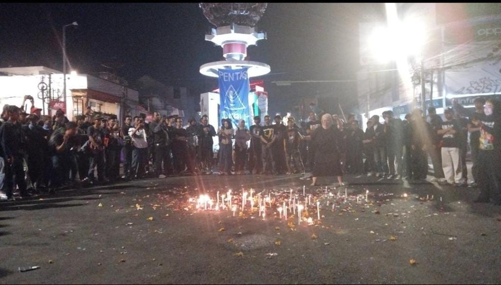 Pertunjukan Seni dan Aksi Simbolik Warnai Unjuk Rasa di Tasikmalaya