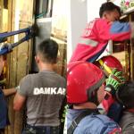 Petugas Damkar Ciamis Selamatkan Anak Terjebak dalam Lift Sekolah