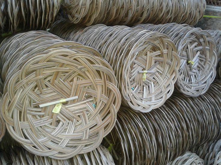 Piring Lidi Buatan Narapidana Lapas Banjar Laris Manis di Bulan Ramadhan