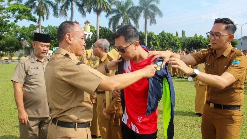 Pj Sekretaris Daerah Kota Tasikmalaya Asep Goparullah Lepas Ricer Kejuaraan Internasional Tamiya Mini 4WD ke Jepang