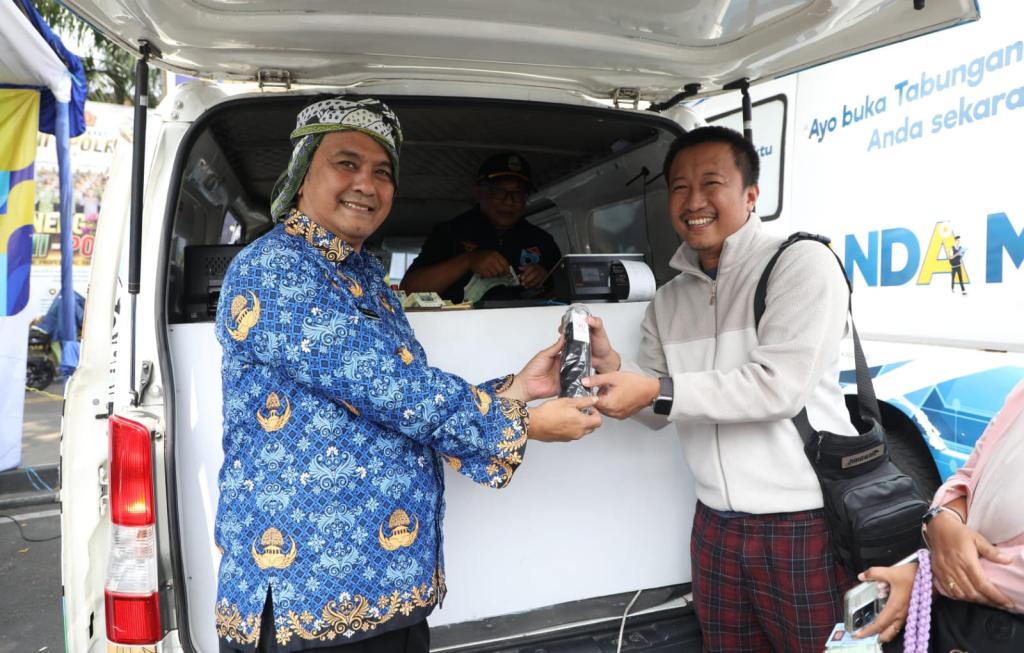 Realisasi Baru 60 Persen, Wawali Diky Candra Pantau Langsung Operasi Pajak Kendaraan di Taman Kota Tasikmalaya