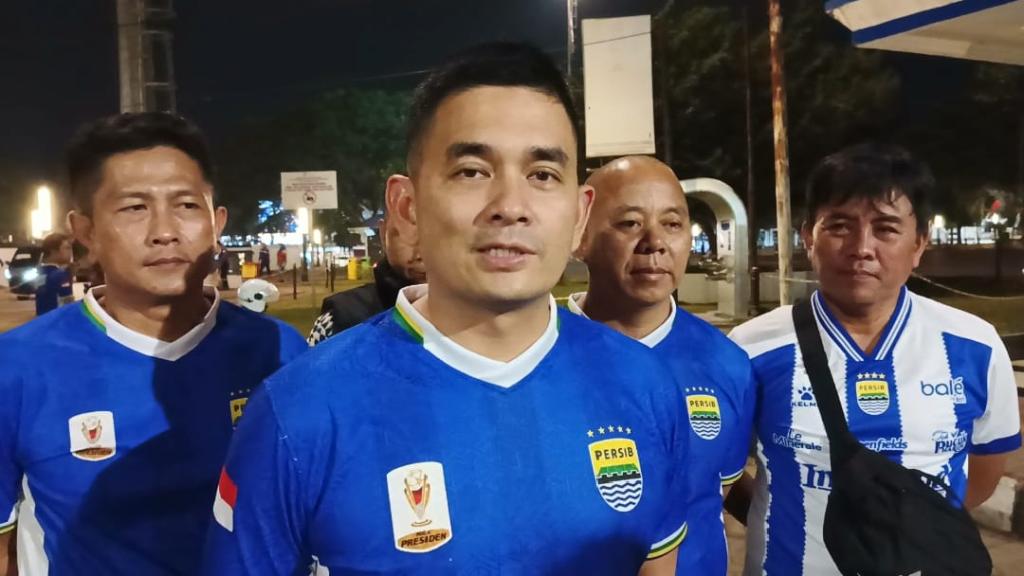 Ribuan Bobotoh Padati Alun-Alun Ciamis Nobar Final Piala Presiden 2026, Kapolres Apresiasi Ketertiban Suporter