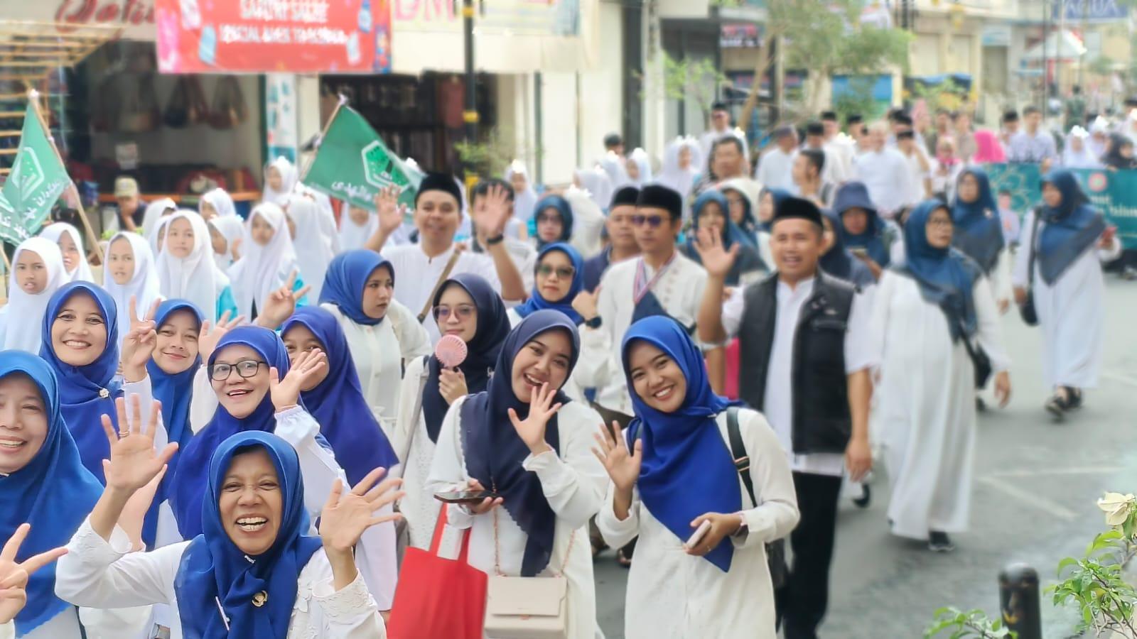 Ribuan Warga Meriahkan Pawai Tarhib Muharam 1447 H di Kota Tasikmalaya
