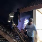 Rumah di Lumbung Ciamis Terbakar, Pemilik Alami Luka Bakar dan Sesak Napas saat Berupaya Padamkan Api