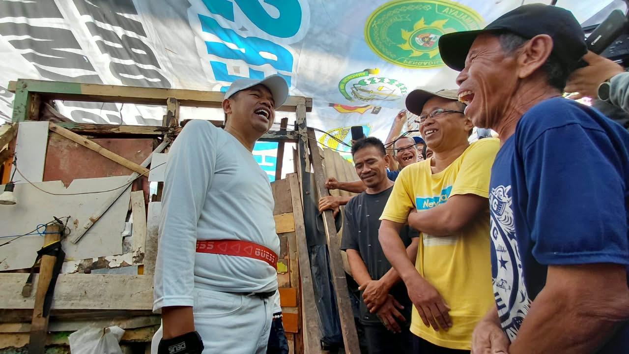Sambangi Gubuk Kakek Nana di Tasikmalaya, Gubernur Jabar Dedi Mulyadi Pastikan Pembangunan Rumah Dimulai Senin