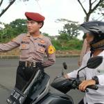 Satlantas Polres Tasikmalaya Kota Beri Pembekalan Praktis kepada Taruna Akpol di Tengah Aksi Unjuk Rasa