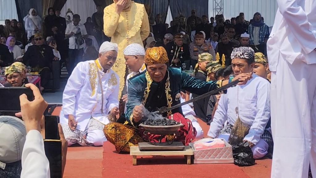 Satu Dekade Berstatus Warisan Budaya Takbenda, Bupati Herdiat Tegaskan Tradisi Nyangku Jadi Pijakan Teladan Karuhun