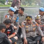 Kapolres Tasikmalaya Kota Pimpin Pengamanan Unjuk Rasa di Bale Kota dan Duduk Bersama Massa Aksi