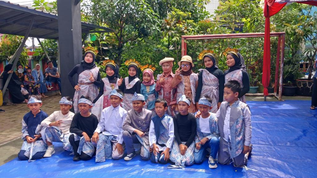 Kemeriahan Hari Guru Nasional 2024: SDN Citapen Tasikmalaya Gelar Karya P5 dan Pertunjukan Seni