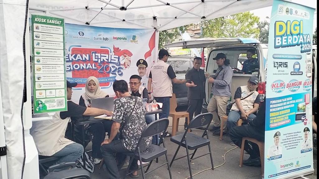 Semarak HUT ke-81 RI, BPKPD Kota Banjar Bagi-Bagi Hadiah dan Tebus Murah Sembako Bagi Pembayar Pajak via QRIS