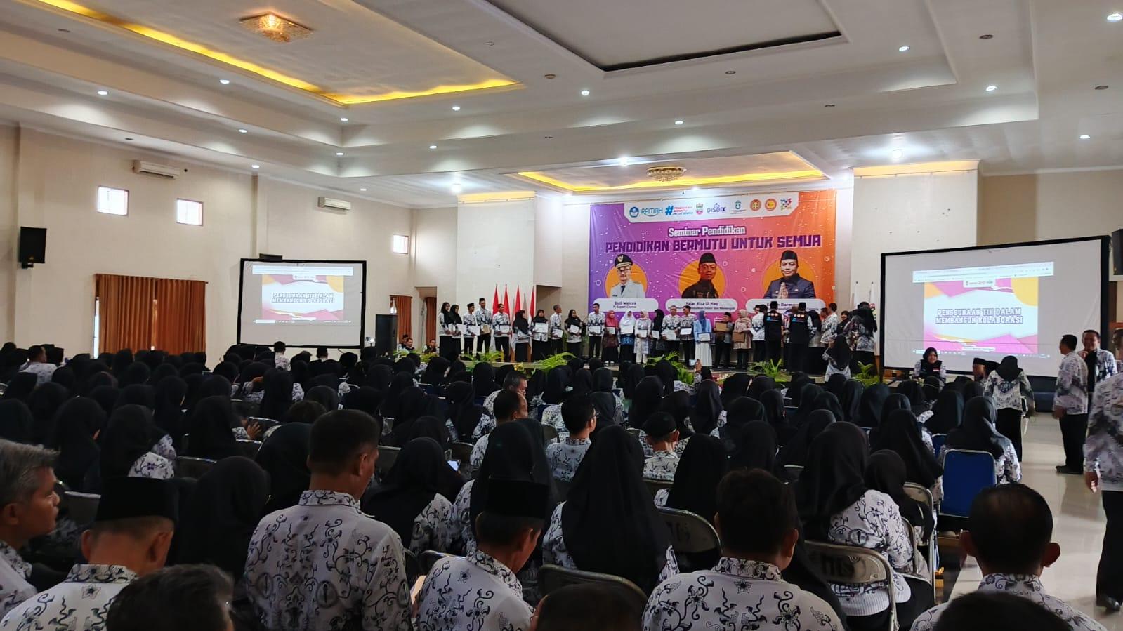 Seminar PGRI Ciamis, Tingkatkan Kompetensi Guru di Era Transformasi Pendidikan