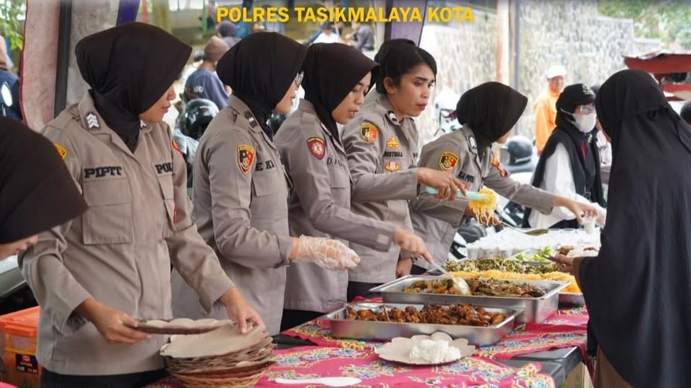 Seribu Piring Seribu Senyuman, Polres Tasikmalaya Kota Tebar Kebahagiaan di Taman Kota