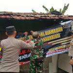 Sinergi dengan Forkopimcam dan Ulama, Polsek Cihaurbeuti Pasang Spanduk Penolakan Penjual Miras di Titik Rawan