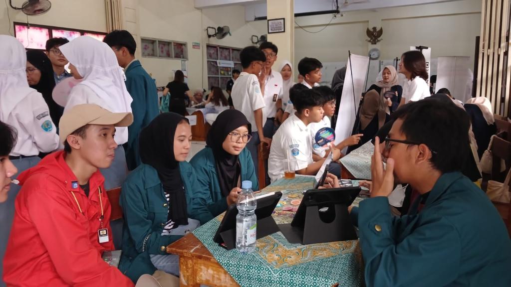 SMA Negeri 5 Tasikmalaya Gelar Education Fair 2025, Hadirkan 22 Perguruan Tinggi untuk Siswa Kelas 12