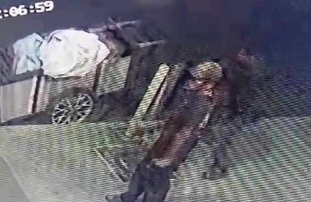 Terekam CCTV Gasak Rantai Pedestrian HZ Mustofa, Pemulung Diciduk Satpol PP Kota Tasikmalaya