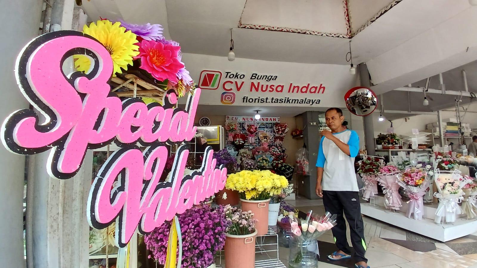 Toko Bunga di Tasikmalaya Kebanjiran Pesanan di Hari Valentine 2025