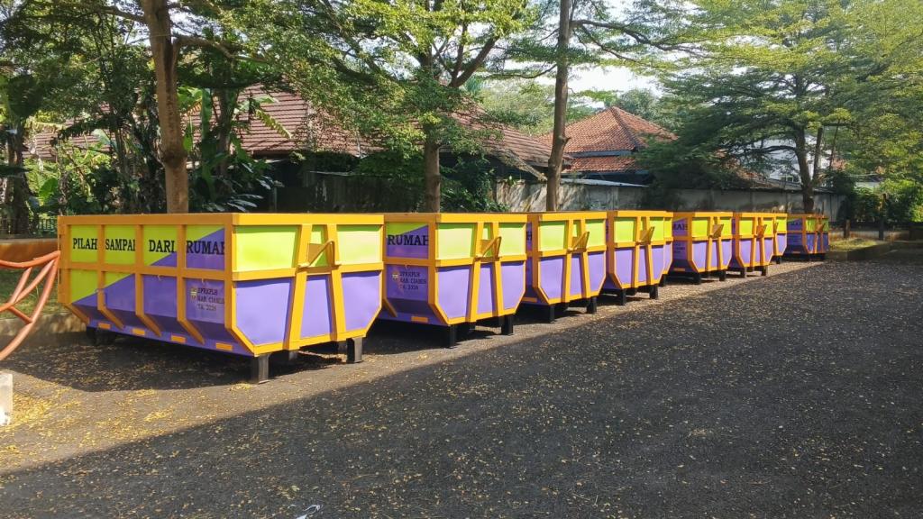 Usai Raih Anugerah Bhakti Kebersihan Makuta Binokasih 2025, Ciamis Terima Bantuan Alat Berat Rp15 Miliar