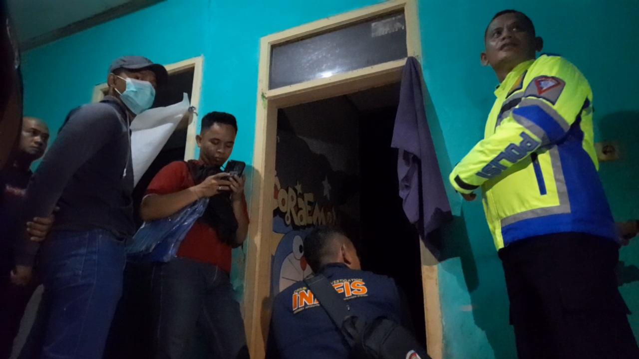 Geger! Pria Pengamen Tewas Tergantung di Rumahnya di Cilembang Tasikmalaya, Usai Pesta Miras dengan Istri Siri dan Temannya