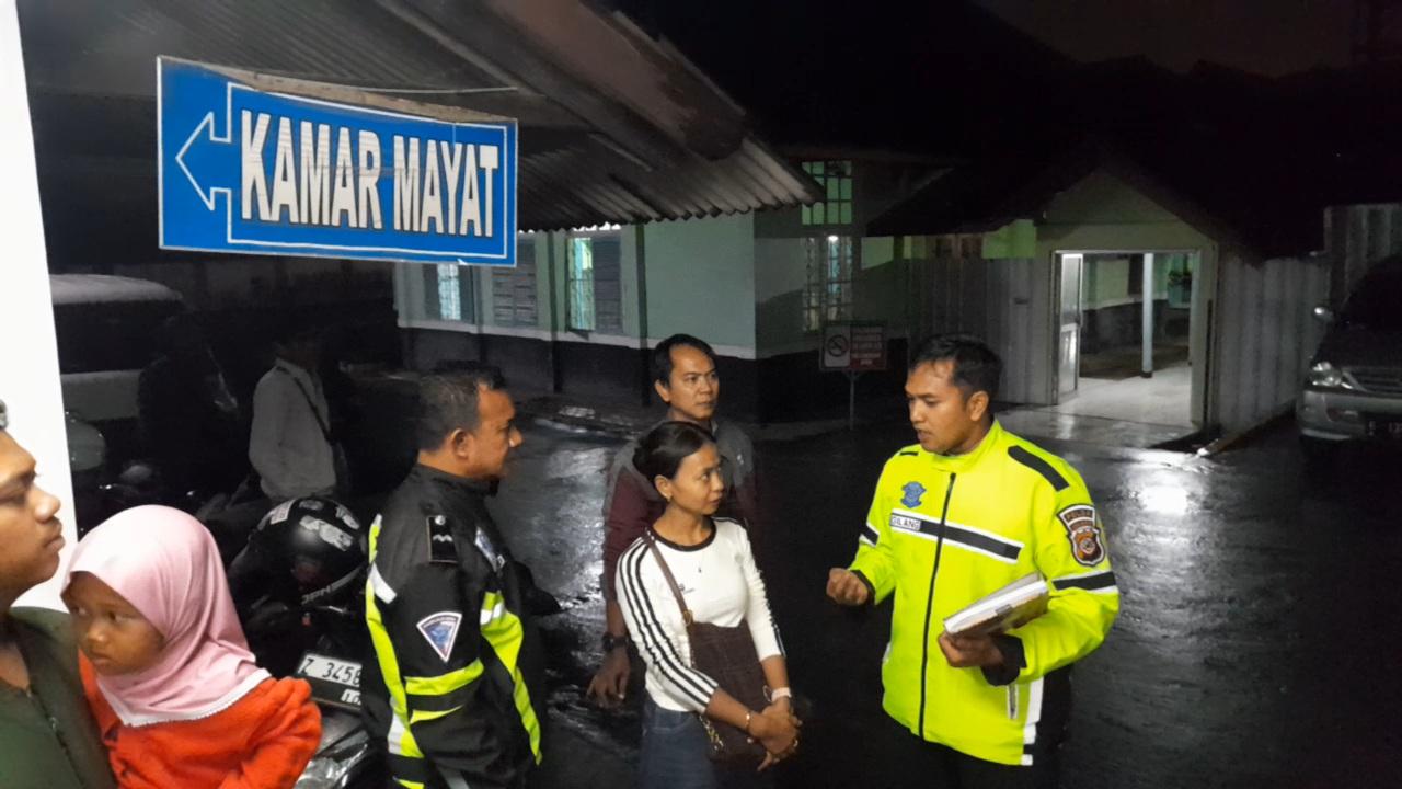 Tangis Pecah Saat Jenazah Sopir Mobil Pengangkut Uang Korban Kecelakaan Ciawi Diserahkan ke Keluarga