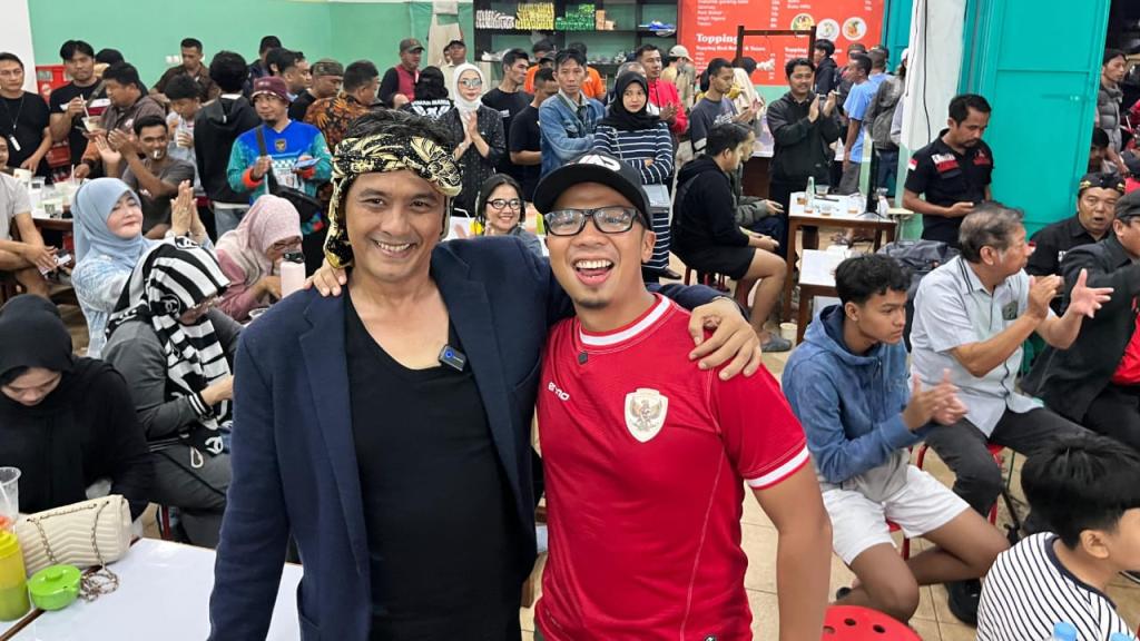 Viman-Diky dan Warga Kota Tasikmalaya Rayakan Kemenangan Timnas Indonesia atas Arab Saudi