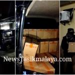 Waduh! Mobil Berisi Ribuan Botol Miras di Kompleks Rumah Wali Kota Tasikmalaya Digerebek Ormas Islam