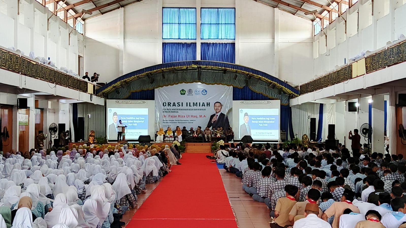 Wamendikdasmen RI Tekankan Pentingnya Pendidikan Pesantren dalam Hadapi Era Post-Truth